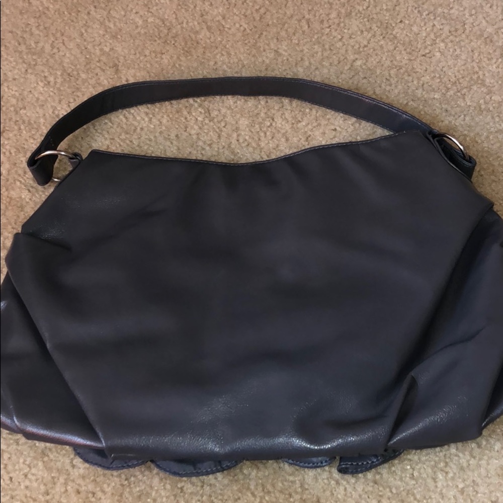 Large Gray Ruffled Shoulder Bag - Picture 5 of 8
